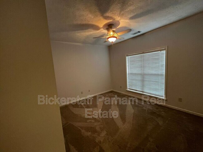 Building Photo - 7013 Imperial Way