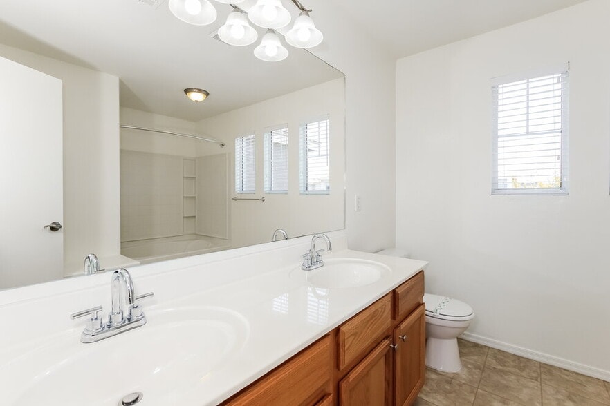 Building Photo - 12179 W Yuma St