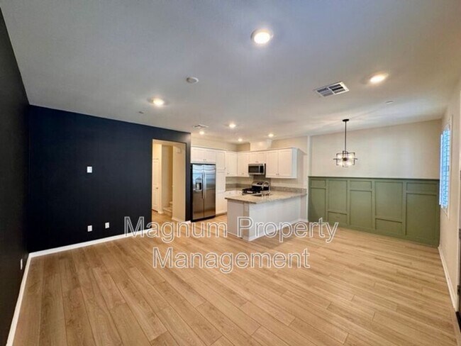 Building Photo - 34495 Agave Dr