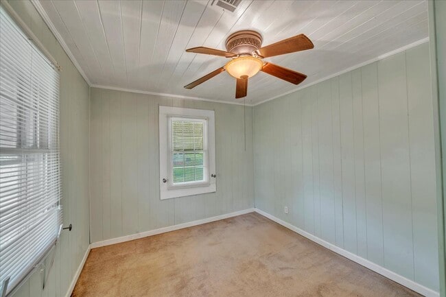 Building Photo - 601 Travelers Rest Rd