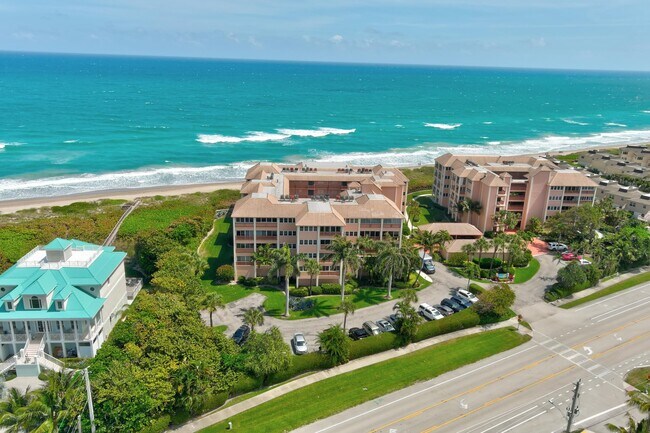 Building Photo - 1555 NE Ocean Blvd