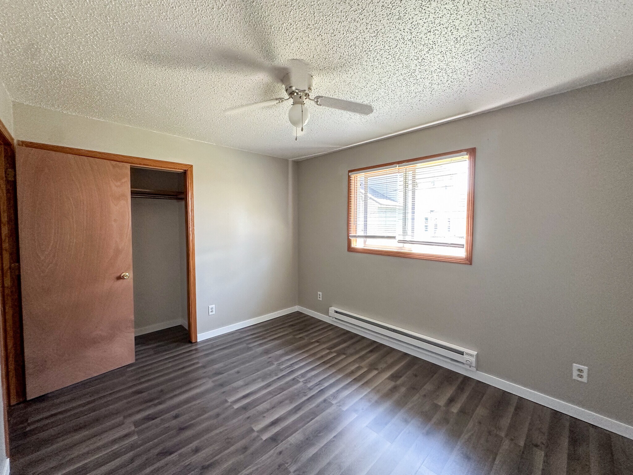 Building Photo - 1317 La Crescent St