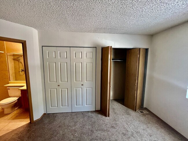 Building Photo - 1434 Territory Trail