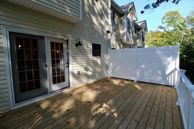 Building Photo - 1515 Palomino Trl