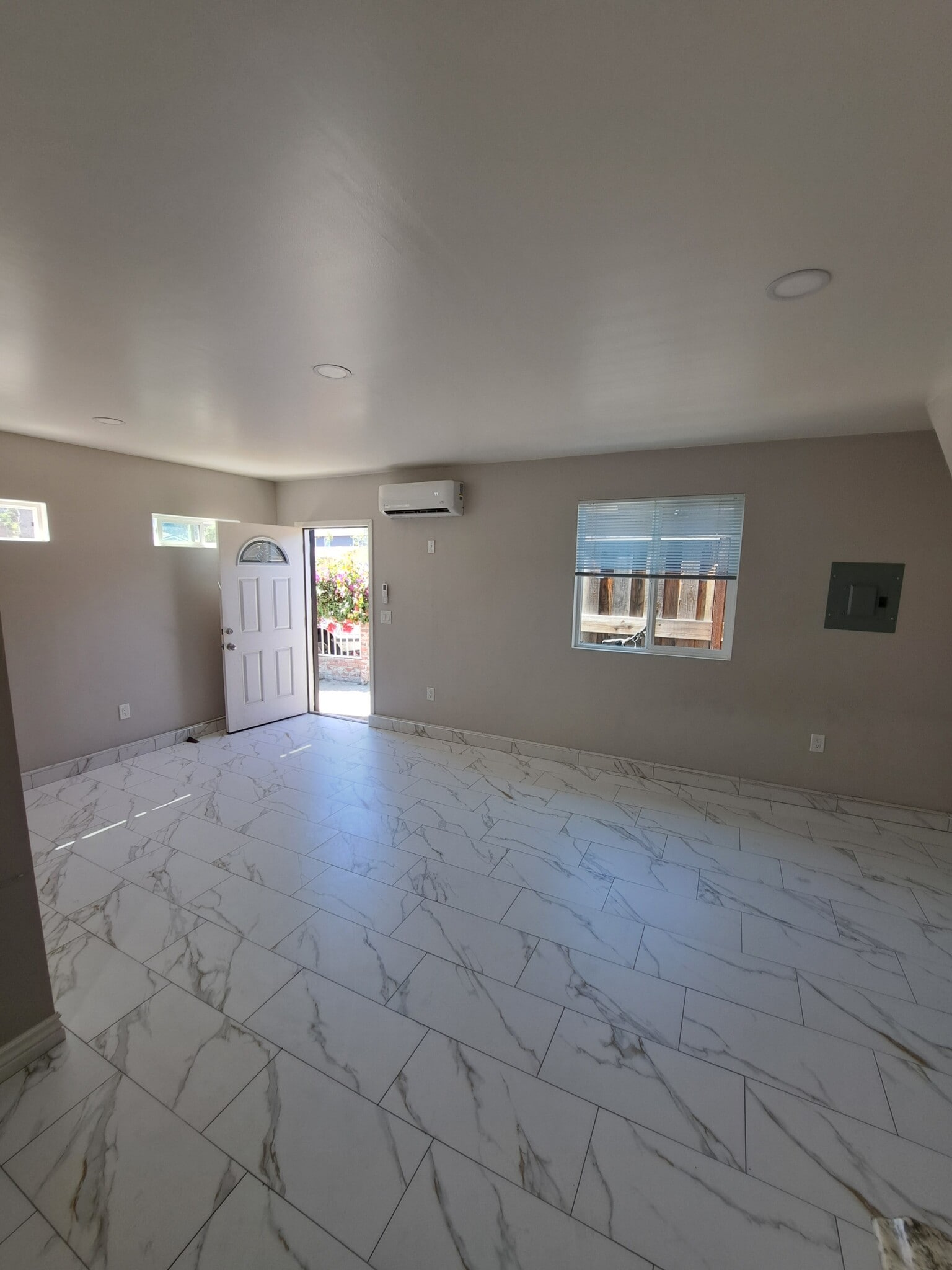 Building Photo - 4666 Tango Way