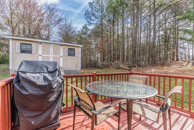 Building Photo - 909 Danley Ln