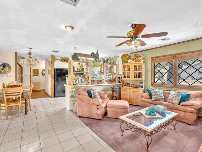 Building Photo - 5310 SW 109th Ave