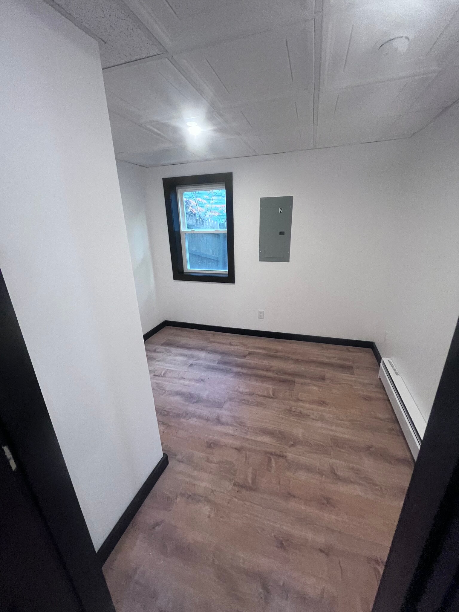 Building Photo - 69 Mead St