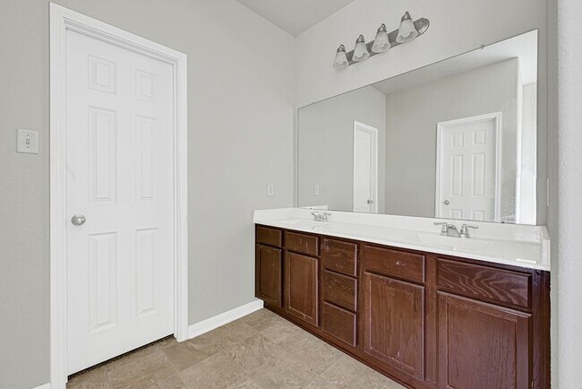 Building Photo - 15706 Chestnut Branch Trail