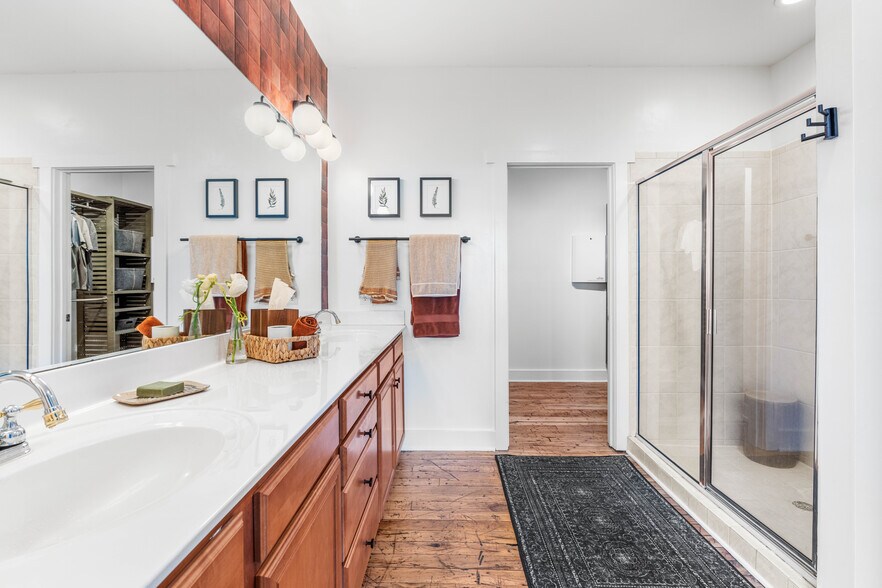 Building Photo - 1535 Caraleigh Mills Ct