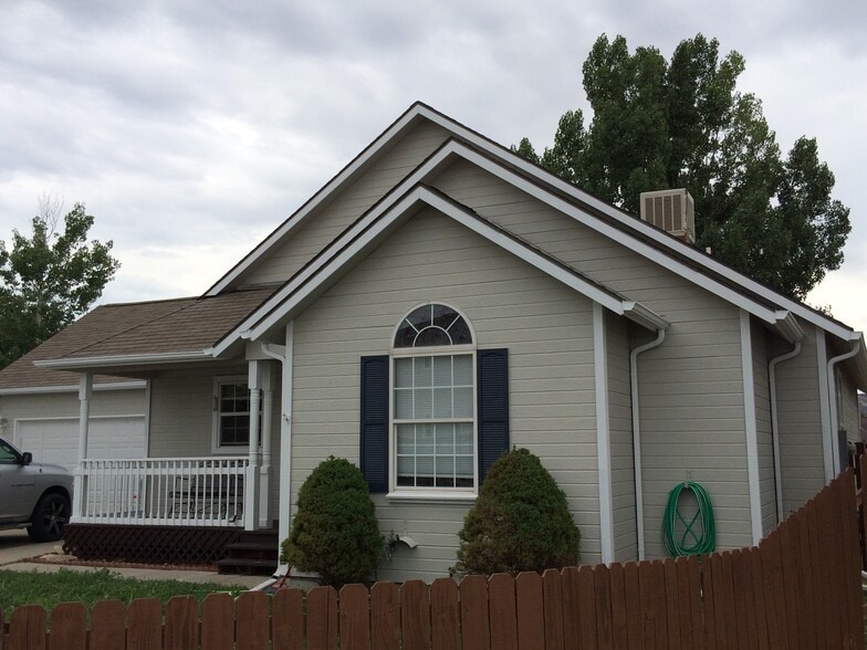 Building Photo - 1552 Balsam Ct