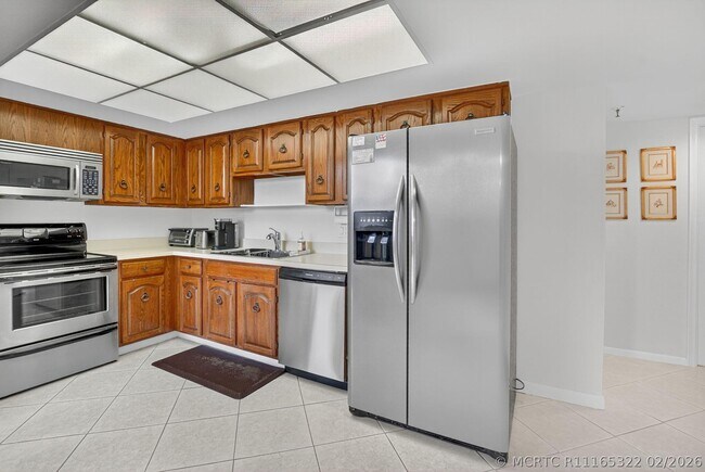 Building Photo - 6805 Willow Wood Dr