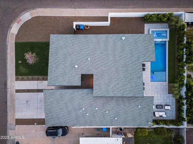 Building Photo - 4002 N 33rd Pl