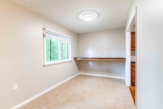 Building Photo - Spacious 3 Bedroom, 2 Bath Condo in Unionville-Chadds Ford School District