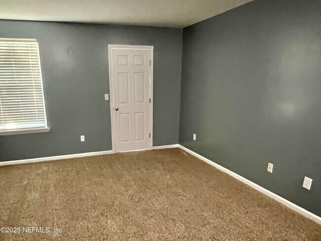 Building Photo - 13660 Chipperfield Ln