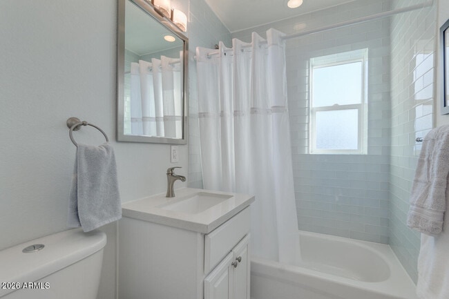 Building Photo - 6929 E 6th St