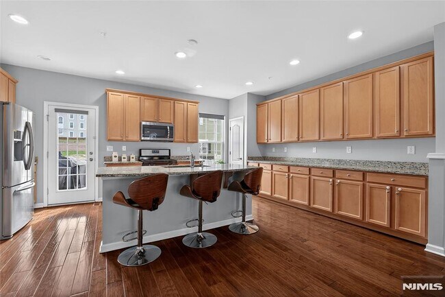 Building Photo - 56 Wesmont Drive