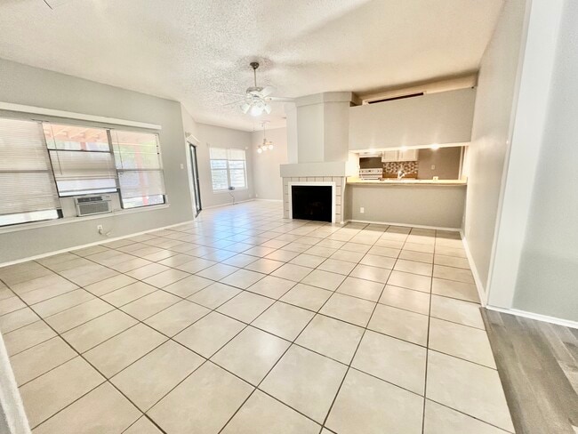 Building Photo - 9215 Autumn Branches