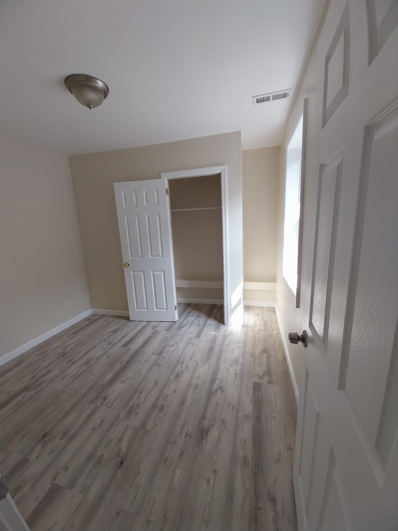 Building Photo - 244 E Hanover St