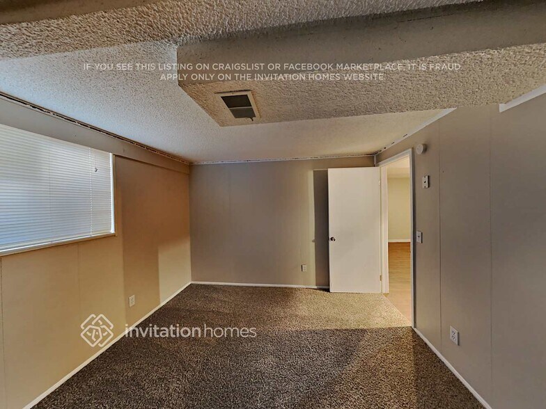 Building Photo - 9701 W 104th Dr
