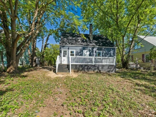 Building Photo - Cape Cod Style 4 Bedroom Home - Newly Remodeled with a Partially Finished Basement!