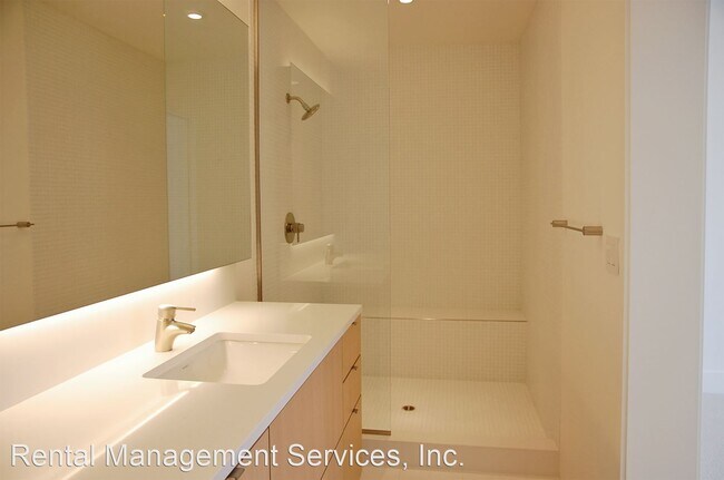 Building Photo - 2 br, 2 bath House - 937 NW Glisan #1230