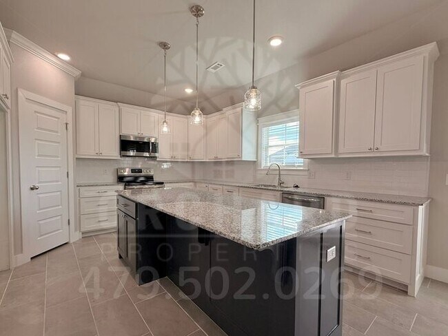 Building Photo - Single-Family Home- Stunning Kingston Plan