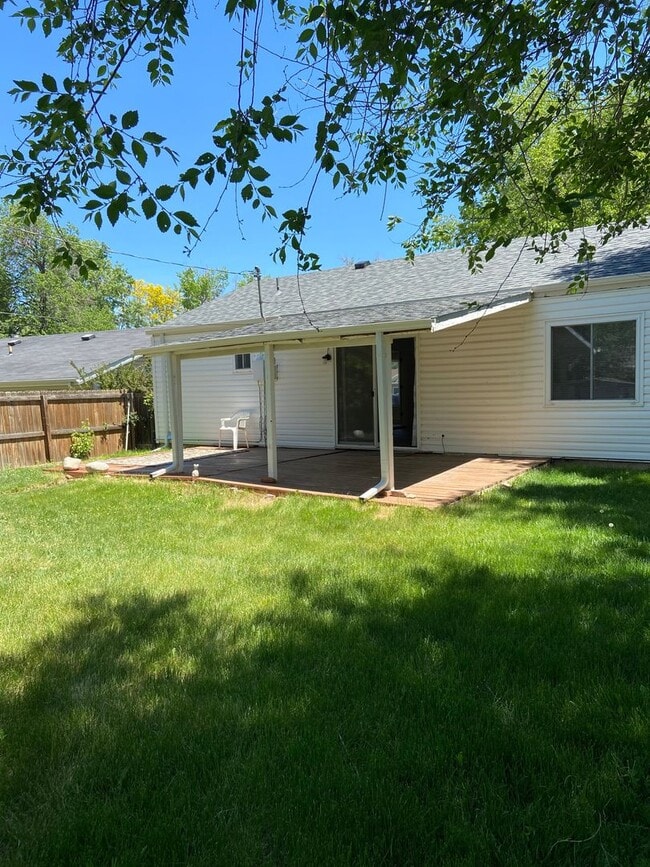Building Photo - 3357 S Flamingo Way