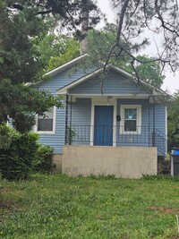 Building Photo - 2 BR/ 1 BA Home