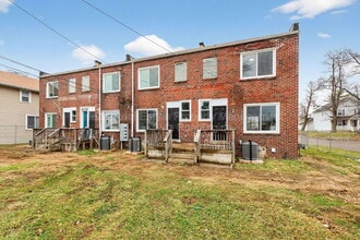 Building Photo - 1153 E 20th Ave