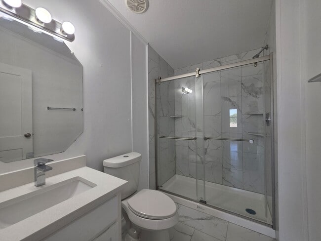 Building Photo - 14412 Graef Rd