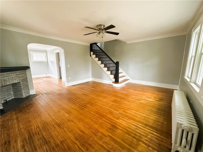 Building Photo - 5 Vayo St