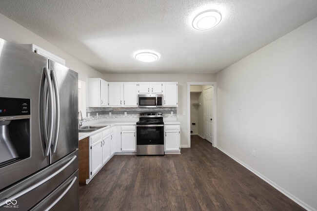 Building Photo - 1817 Austin Rd