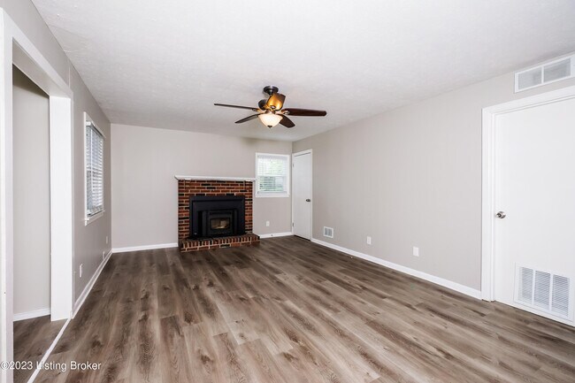 Building Photo - 9607 Walnutwood Way