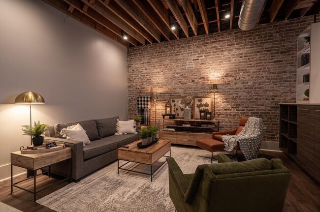 Interior Photo - Uptown Courtyard Apartments and Condos