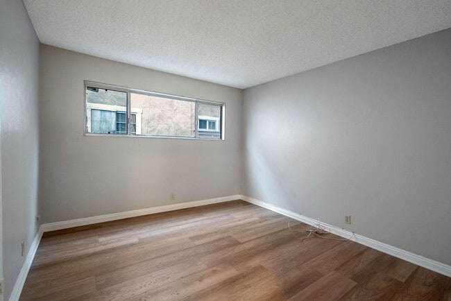 Building Photo - CERRITOS -BEAUTIFUL 5BR HOME FOR LEASE $4600
