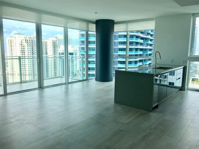 Building Photo - 1080 Brickell Ave