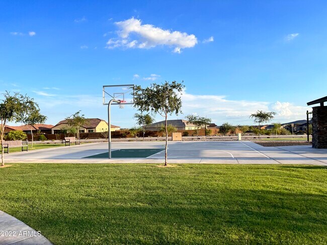 Building Photo - 31962 N 125th Ave