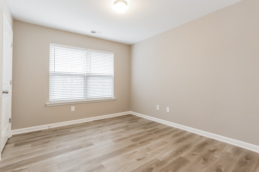 Building Photo - 95 Moss Way