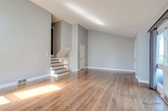 Building Photo - 1115 Shermer Rd