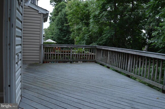 Building Photo - 4016 Timber Oak Trl