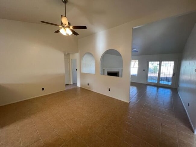Building Photo - 8057 S Carbury Way