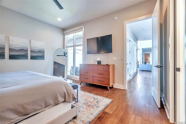 Building Photo - 7132 Fain Park Dr