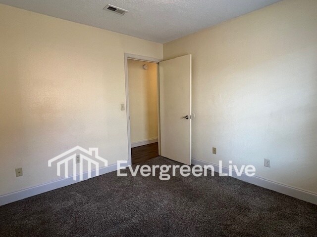 Building Photo - 111 Ayana Ct