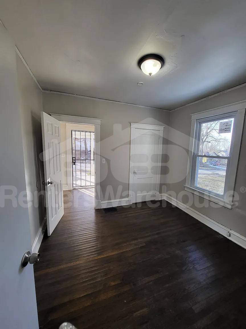 Building Photo - 2235 Quincy St