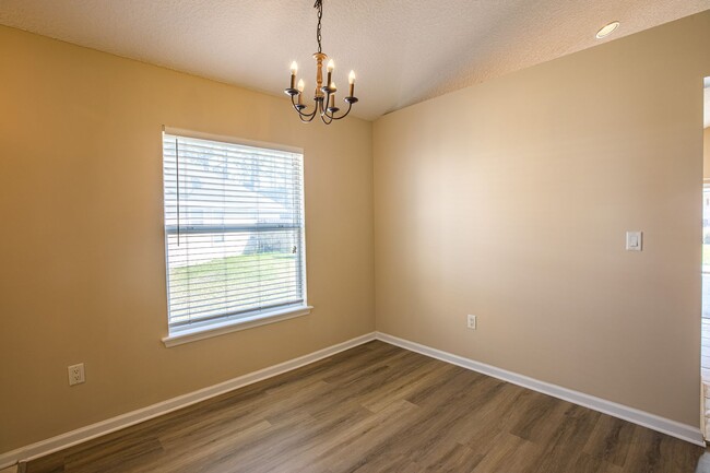 Building Photo - Great Rental in Litchfield at OakLeaf Plan...