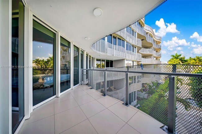 Building Photo - 2155 Washington Ct