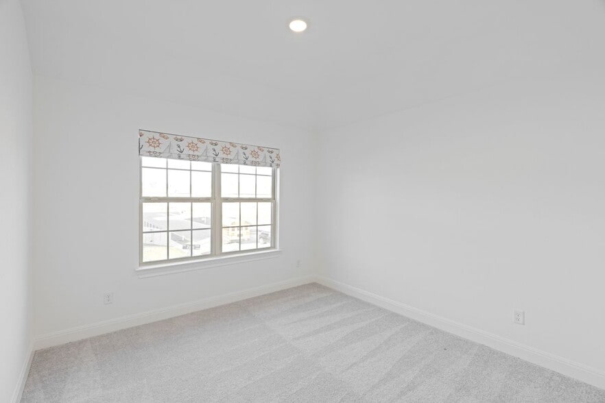 Building Photo - 2924 Zuni Pass