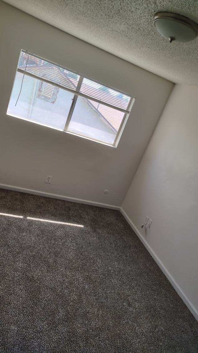 Building Photo - 708 El Tejon Ave