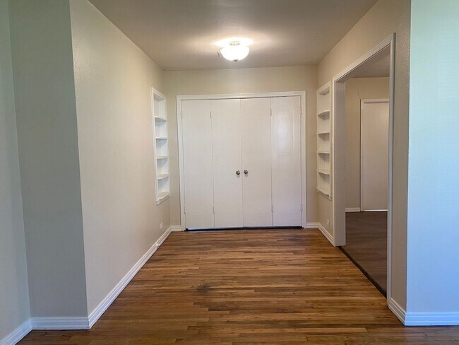 Building Photo - REFRESHED 2 BEDROOM, 1 BATH BELTON ISD